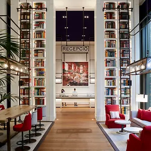 Seventy 4*, Barcelona Spanje